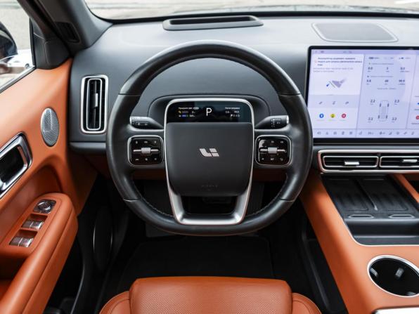 Li Auto (Lixiang) L6 I с пробегом 2024 года, цена 6 105 000 рублей, 30000 км, внедорожник, Автокод Объявления