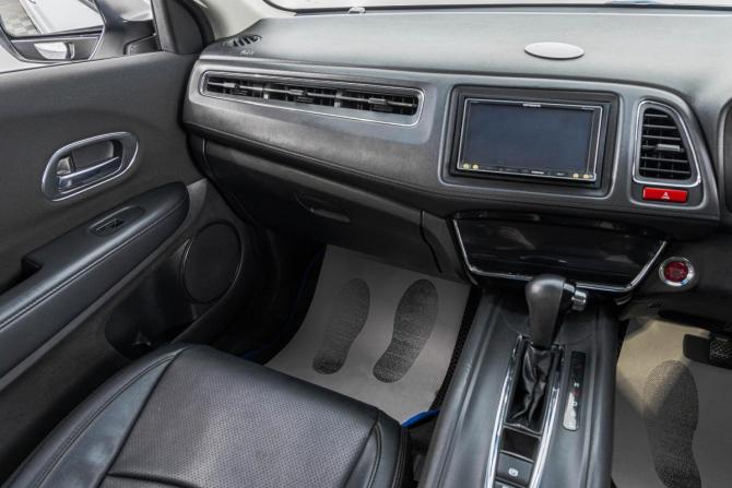 Honda Vezel I с пробегом 2014 года, цена 1 669 000 рублей, 155000 км, внедорожник, Автокод Объявления