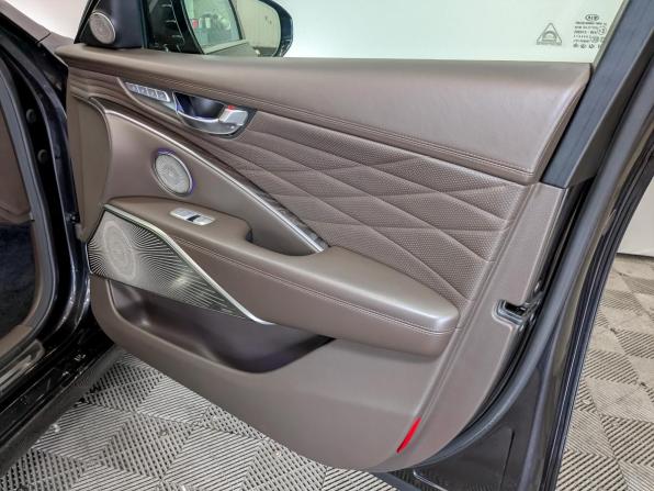 Kia K900 II с пробегом 2018 года, цена 2 900 000 рублей, 130936 км, седан, Автокод Объявления