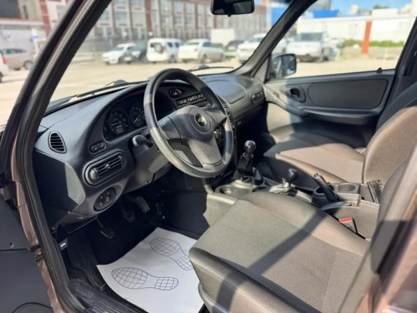 Chevrolet Niva I Рестайлинг с пробегом 2017 года, цена 620 000 рублей, 100000 км, внедорожник, Автокод Объявления