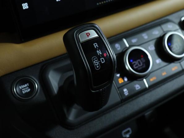 Land Rover Defender II с пробегом 2023 года, цена 9 600 000 рублей, 22527 км, внедорожник, Автокод Объявления