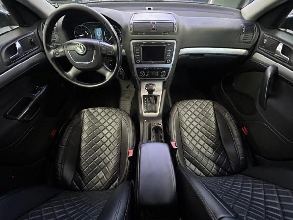 Skoda Octavia II (A5) Рестайлинг с пробегом 2011 года, цена 823 000 рублей, 147120 км, лифтбек, Автокод Объявления