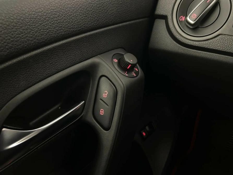 Volkswagen Polo V Рестайлинг Псков  - изображение 16