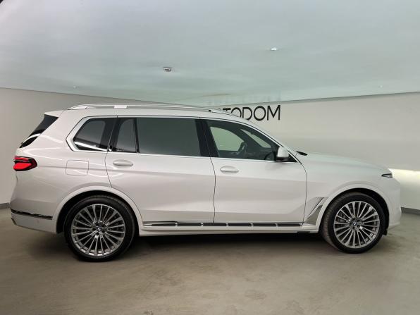BMW X7 I (G07) Рестайлинг с пробегом 2024 года, цена 13 900 000 рублей, 17500 км, внедорожник, Автокод Объявления