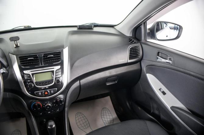 Hyundai Solaris I с пробегом 2011 года, цена 729 000 рублей, 193000 км, седан, Автокод Объявления