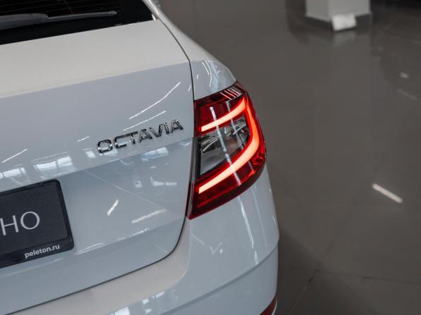Skoda Octavia III (A7) Рестайлинг с пробегом 2017 года, цена 2 160 000 рублей, 72449 км, лифтбек, Автокод Объявления