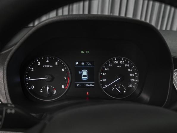 Hyundai Solaris II с пробегом 2018 года, цена 1 299 000 рублей, 154649 км, седан, Автокод Объявления