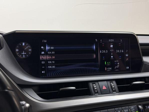 Lexus ES VII с пробегом 2018 года, цена 3 801 000 рублей, 109280 км, седан, Автокод Объявления