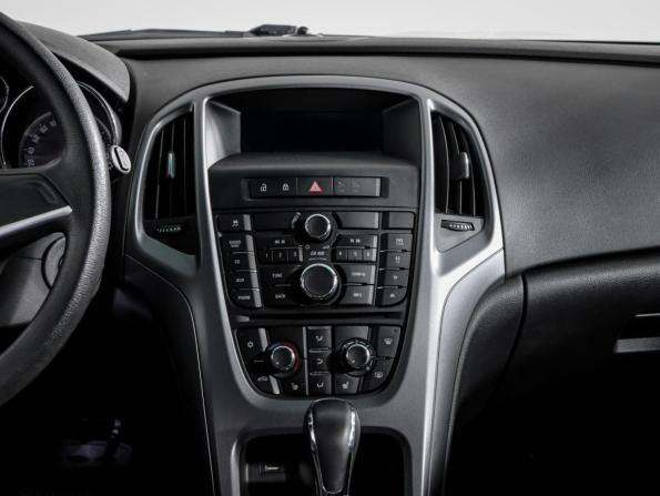 Opel Astra J Рестайлинг с пробегом 2013 года, цена 895 000 рублей, 98103 км, хэтчбек, Автокод Объявления