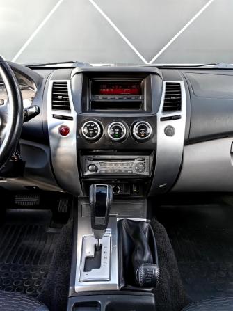 Mitsubishi Pajero Sport II Рестайлинг с пробегом 2013 года, цена 1 322 000 рублей, 194655 км, внедорожник, Автокод Объявления