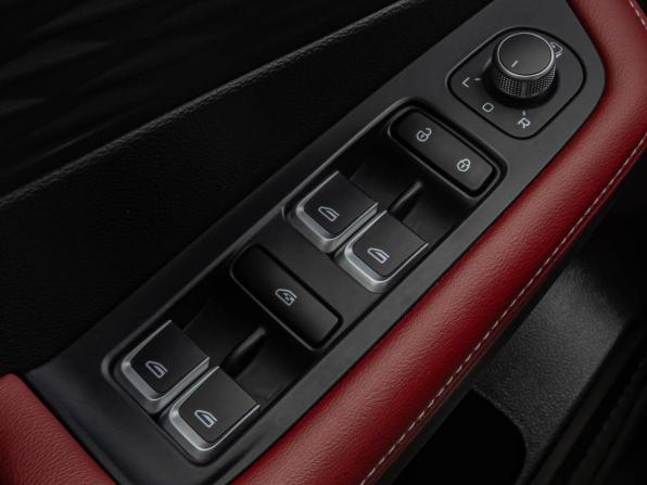 Geely Coolray I Рестайлинг с пробегом 2024 года, цена 2 199 000 рублей, 19779 км, внедорожник, Автокод Объявления