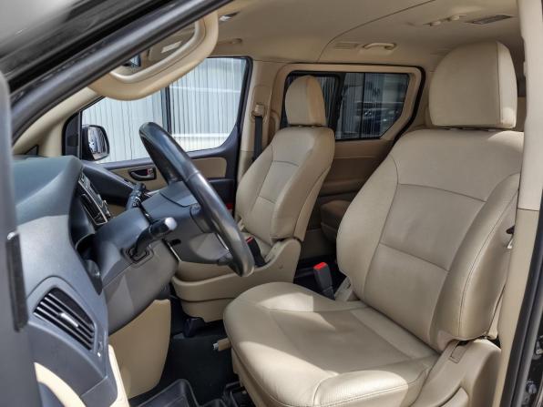 Hyundai H-1 II Рестайлинг 2 с пробегом 2019 года, цена 3 159 000 рублей, 97017 км, минивэн, Автокод Объявления