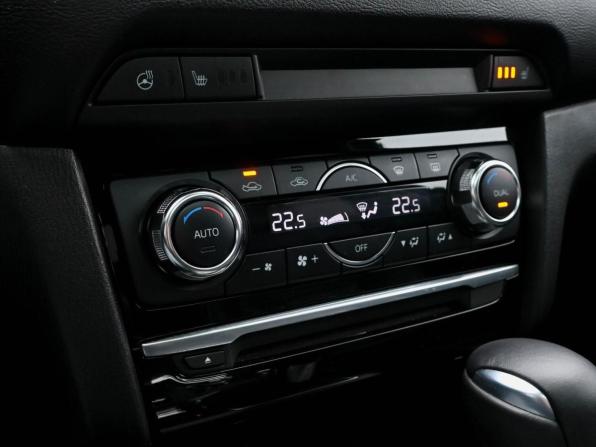 Mazda 6 III (GJ) Рестайлинг с пробегом 2016 года, цена 2 118 000 рублей, 166829 км, седан, Автокод Объявления