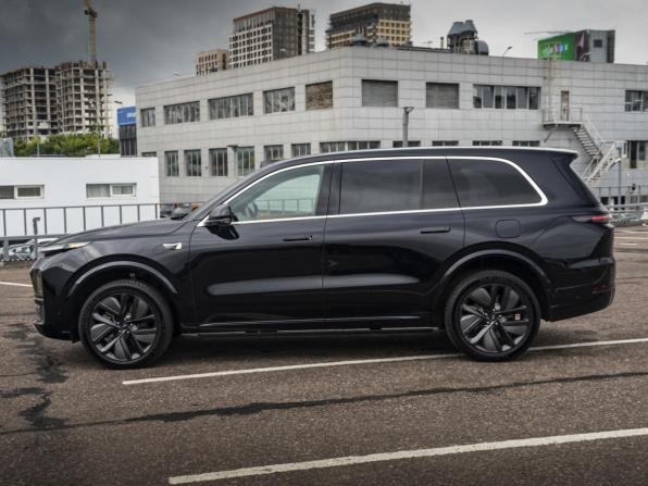 Li Auto (Lixiang) L9 I Рестайлинг с пробегом 2024 года, цена 7 398 000 рублей, 43015 км, внедорожник, Автокод Объявления