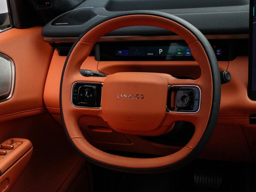 Lynk &amp; Co 900 Москва  - изображение 12