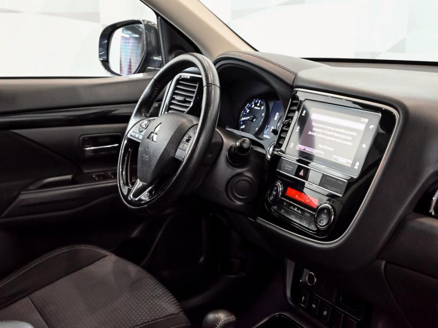 Mitsubishi Outlander III Рестайлинг 3 Екатеринбург  - изображение 12
