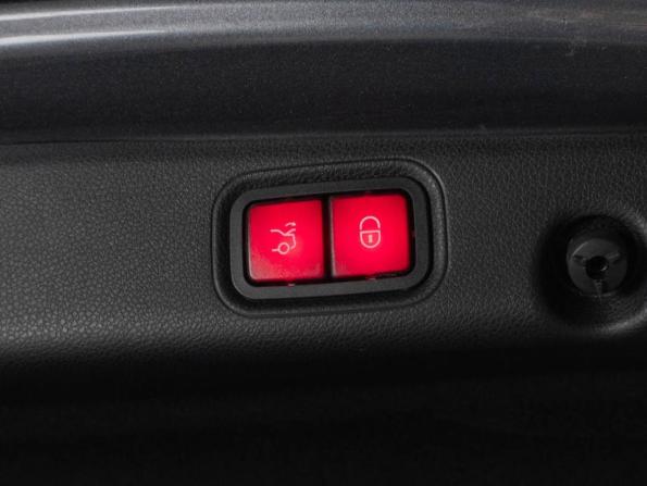Mercedes-Benz E-Класс V (W213 S213 C238) с пробегом 2020 года, цена 4 549 000 рублей, 62281 км, седан, Автокод Объявления