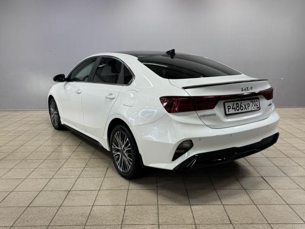 Kia Cerato IV Рестайлинг с пробегом 2022 года, цена 2 370 000 рублей, 62412 км, седан, Автокод Объявления