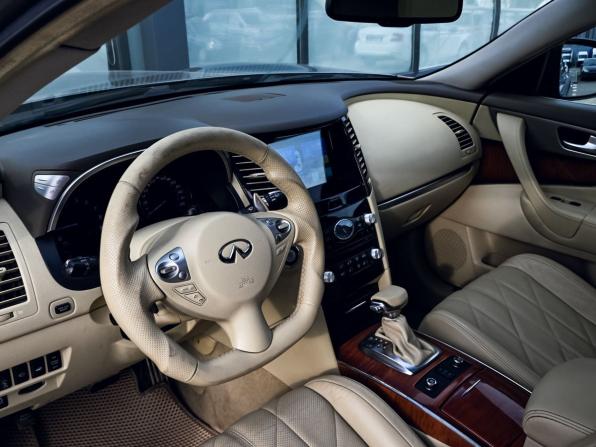 Infiniti FX II (S51) Рестайлинг с пробегом 2011 года, цена 1 449 000 рублей, 177748 км, внедорожник, Автокод Объявления