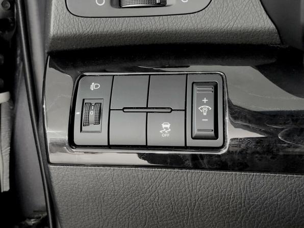 Kia Sorento II Рестайлинг с пробегом 2018 года, цена 1 980 000 рублей, 89694 км, внедорожник, Автокод Объявления