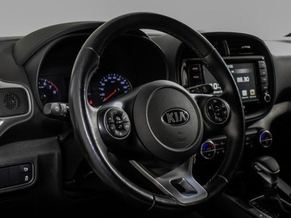 Kia Soul III с пробегом 2021 года, цена 2 075 000 рублей, 61000 км, хэтчбек, Автокод Объявления