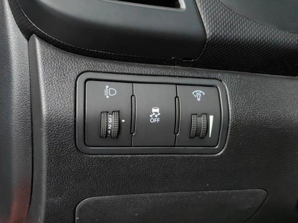 Hyundai Solaris I с пробегом 2011 года, цена 555 000 рублей, 142075 км, хэтчбек, Автокод Объявления