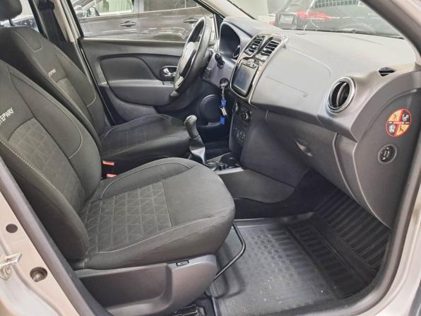 Renault Sandero II с пробегом 2015 года, цена 805 000 рублей, 116370 км, хэтчбек, Автокод Объявления