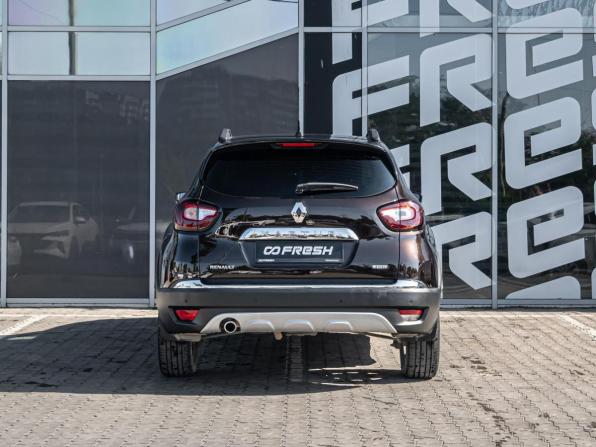 Renault Kaptur I с пробегом 2018 года, цена 1 755 000 рублей, 52810 км, внедорожник, Автокод Объявления