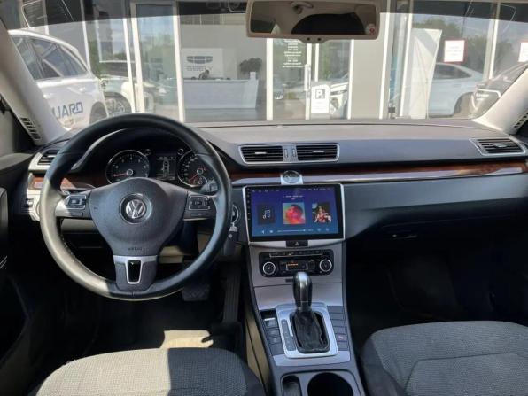 Volkswagen Passat B7 с пробегом 2011 года, цена 900 000 рублей, 221152 км, седан, Автокод Объявления