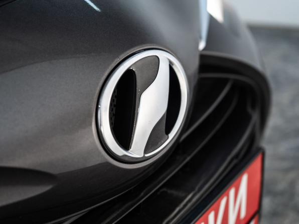 Toyota Vitz III (XP130) Рестайлинг 2 с пробегом 2017 года, цена 870 500 рублей, 164000 км, хэтчбек, Автокод Объявления