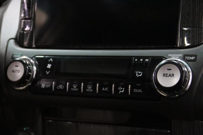 Toyota Land Cruiser Prado 150 Series с пробегом 2012 года, цена 2 540 450 рублей, 197705 км, внедорожник, Автокод Объявления