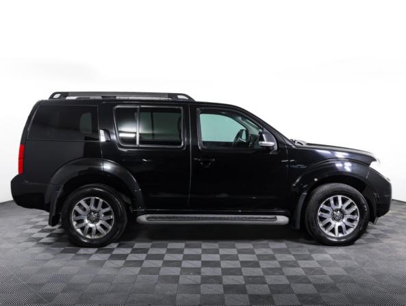 Nissan Pathfinder III Рестайлинг с пробегом 2011 года, цена 1 250 000 рублей, 400005 км, внедорожник, Автокод Объявления