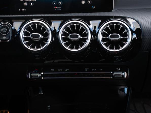 Mercedes-Benz CLA II (C118 X118) с пробегом 2019 года, цена 2 598 000 рублей, 125100 км, седан, Автокод Объявления