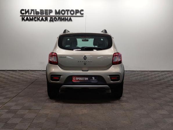 Renault Sandero II с пробегом 2017 года, цена 1 060 000 рублей, 45800 км, хэтчбек, Автокод Объявления