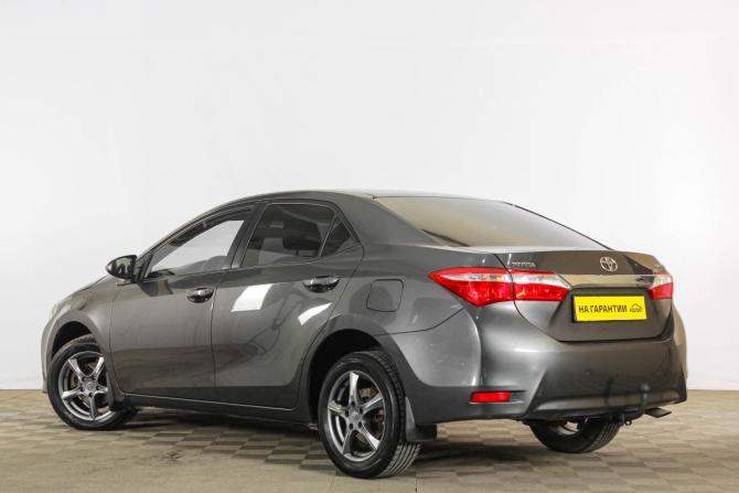 Toyota Corolla XI (E160 E170 E180) с пробегом 2013 года, цена 1 359 000 рублей, 229356 км, седан, Автокод Объявления