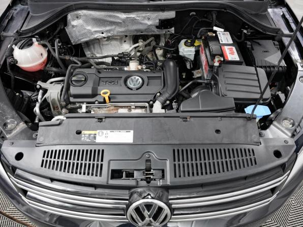 Volkswagen Tiguan I Рестайлинг с пробегом 2016 года, цена 1 594 000 рублей, 119833 км, внедорожник, Автокод Объявления