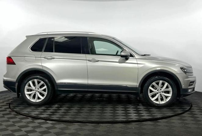 Volkswagen Tiguan II с пробегом 2017 года, цена 2 200 000 рублей, 222262 км, внедорожник, Автокод Объявления
