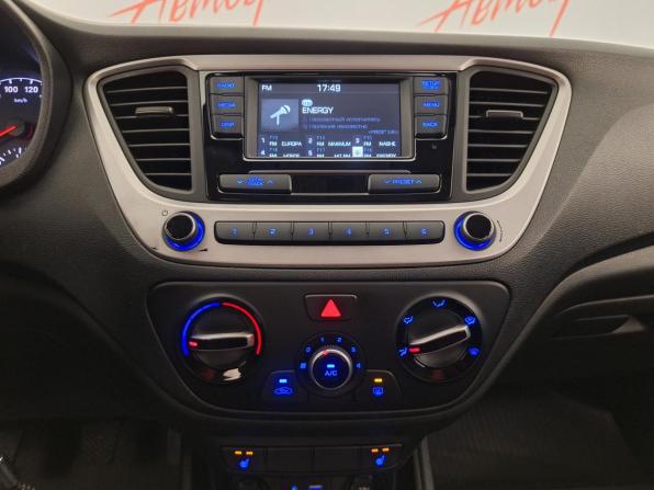 Hyundai Solaris II с пробегом 2018 года, цена 1 275 000 рублей, 109384 км, седан, Автокод Объявления