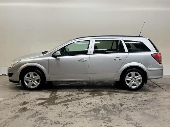 Opel Astra H Рестайлинг с пробегом 2012 года, цена 677 000 рублей, 157466 км, универсал, Автокод Объявления