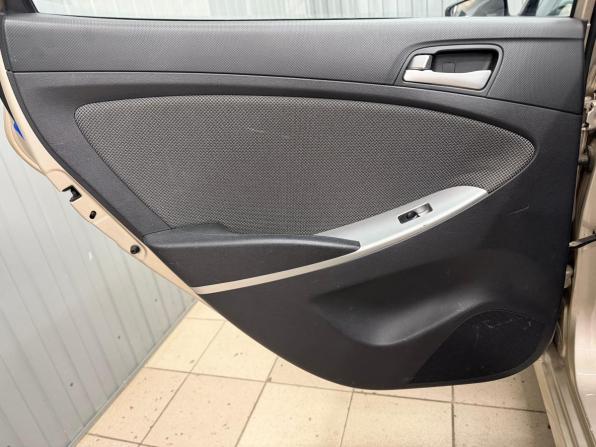 Hyundai Solaris I с пробегом 2011 года, цена 820 000 рублей, 133202 км, седан, Автокод Объявления