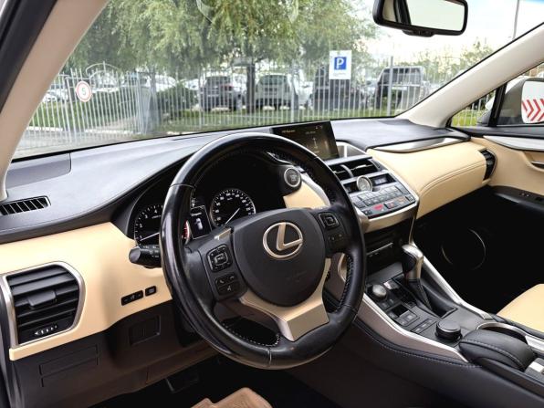 Lexus NX I с пробегом 2015 года, цена 2 640 000 рублей, 86000 км, внедорожник, Автокод Объявления