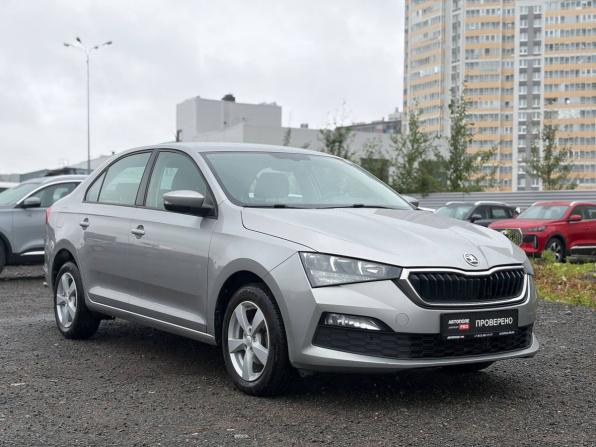 Skoda Rapid II с пробегом 2021 года, цена 1 390 000 рублей, 122000 км, лифтбек, Автокод Объявления