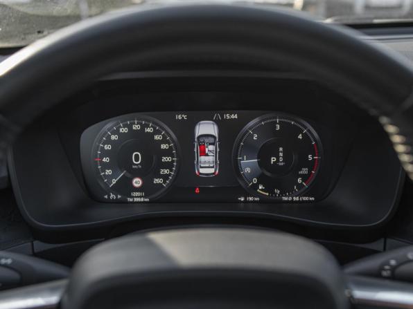 Volvo XC40 I с пробегом 2019 года, цена 2 500 000 рублей, 121897 км, внедорожник, Автокод Объявления