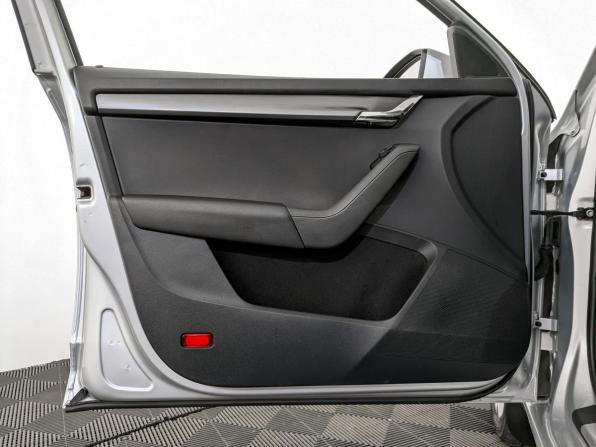 Skoda Octavia III (A7) Рестайлинг с пробегом 2019 года, цена 1 865 000 рублей, 92699 км, лифтбек, Автокод Объявления
