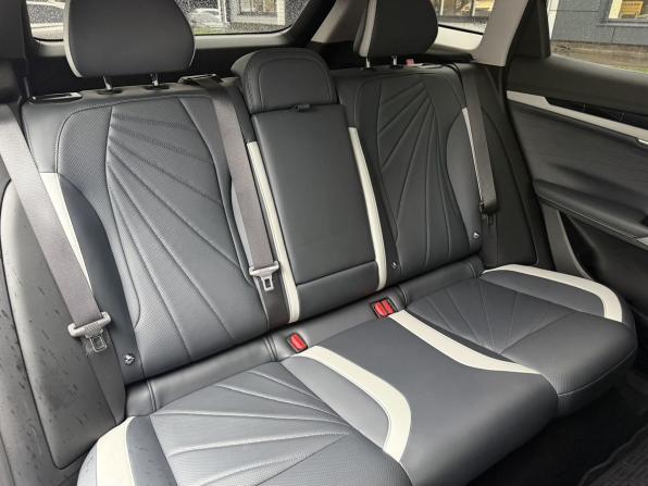 Geely Atlas II с пробегом 2024 года, цена 3 250 000 рублей, 25700 км, внедорожник, Автокод Объявления