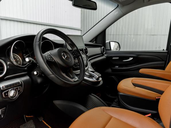 Mercedes-Benz V-Класс III (W447) с пробегом 2018 года, цена 3 070 000 рублей, 155701 км, минивэн, Автокод Объявления