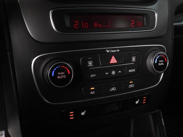 Kia Sorento II Рестайлинг с пробегом 2015 года, цена 2 149 000 рублей, 134459 км, внедорожник, Автокод Объявления