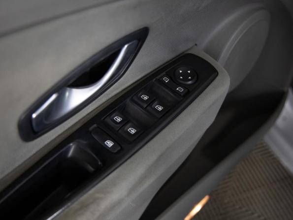 Renault Megane III с пробегом 2011 года, цена 599 000 рублей, 149397 км, хэтчбек, Автокод Объявления