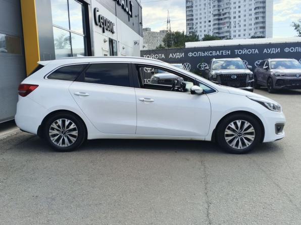 Kia Ceed II Рестайлинг с пробегом 2017 года, цена 1 280 000 рублей, 161118 км, универсал, Автокод Объявления