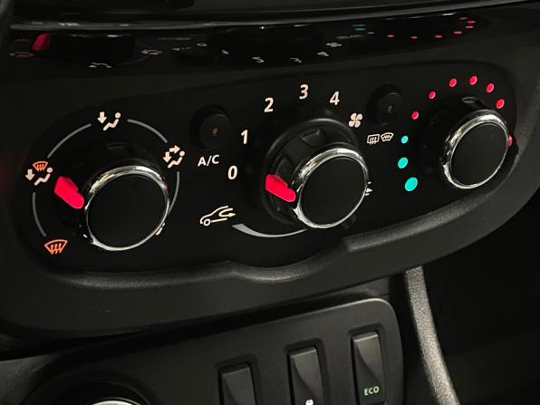 Renault Duster I Рестайлинг с пробегом 2016 года, цена 1 244 000 рублей, 114000 км, внедорожник, Автокод Объявления